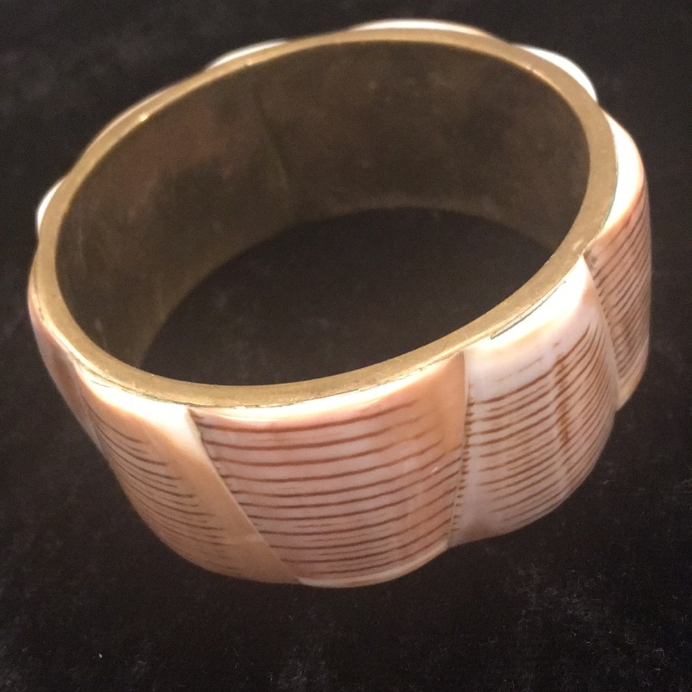 seashell bangle